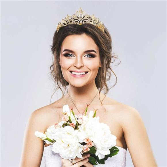 Sparkling Crystal Queen Crowns & Tiaras for Women & Girls - Picture 1 of 7